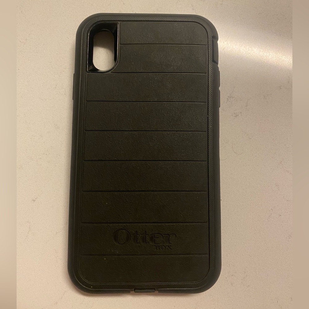 EUC Otterbox Defender Series - Black iPhone XS Max